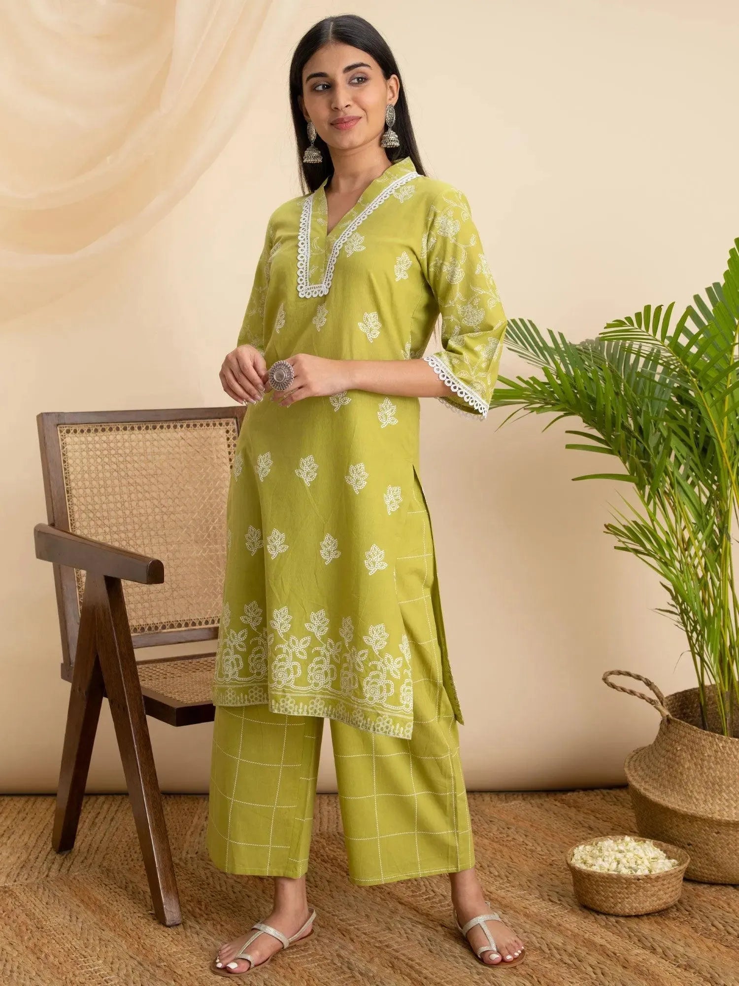 Green Printed Cotton Kurta
Green Printed Cotton Kurta