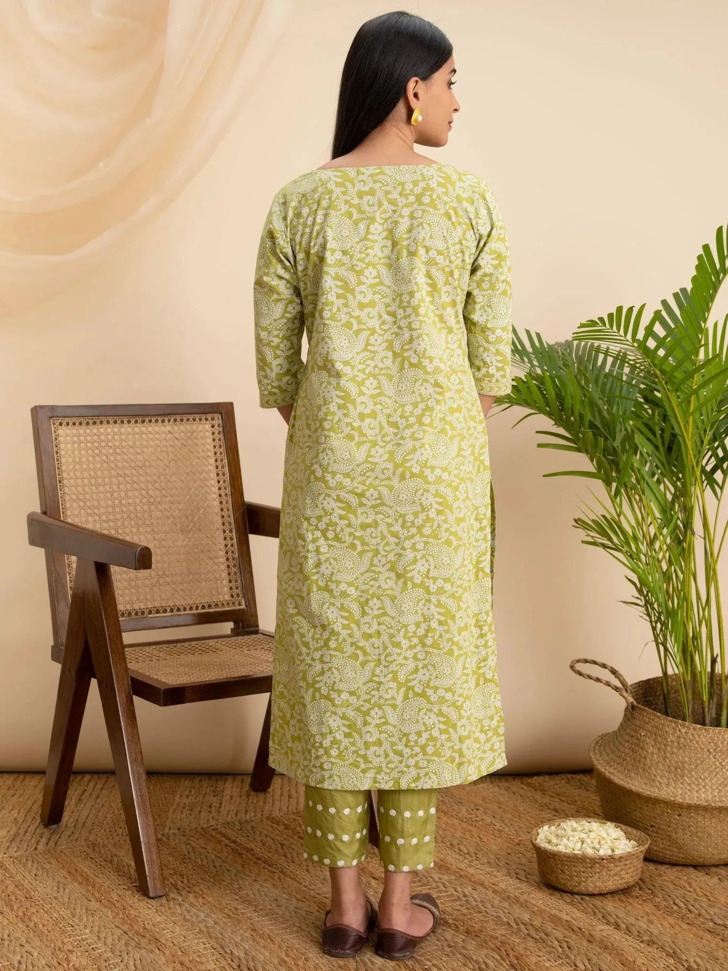 Green Printed Cotton Kurta
Green Printed Cotton Kurta