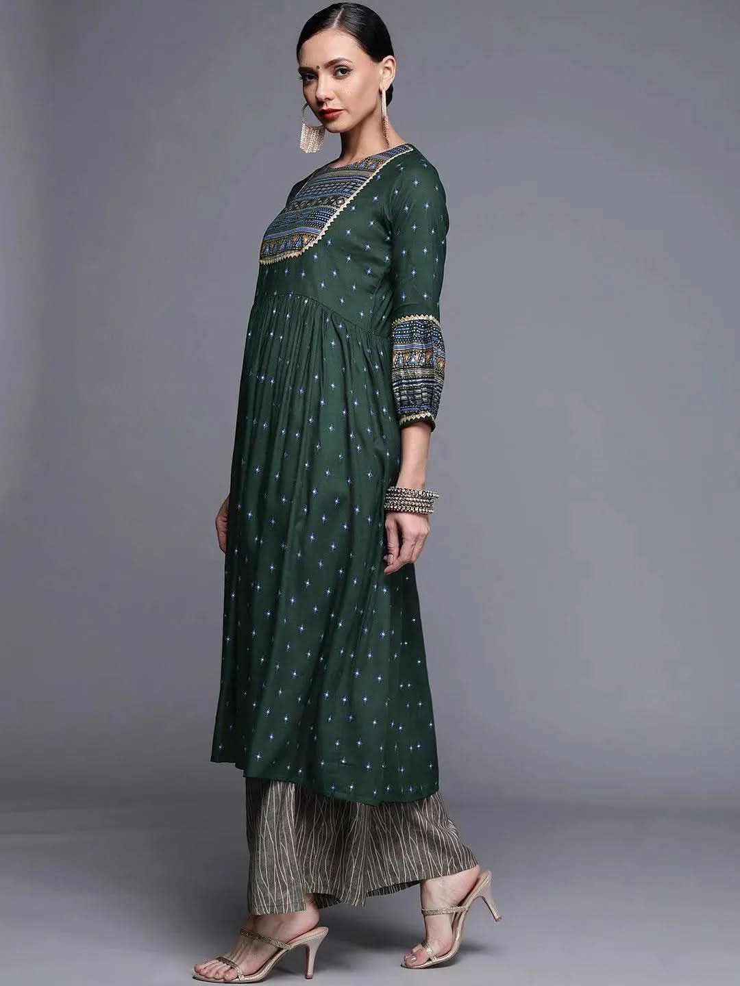 Green Printed Rayon Kurta 
Green Printed Rayon Kurta