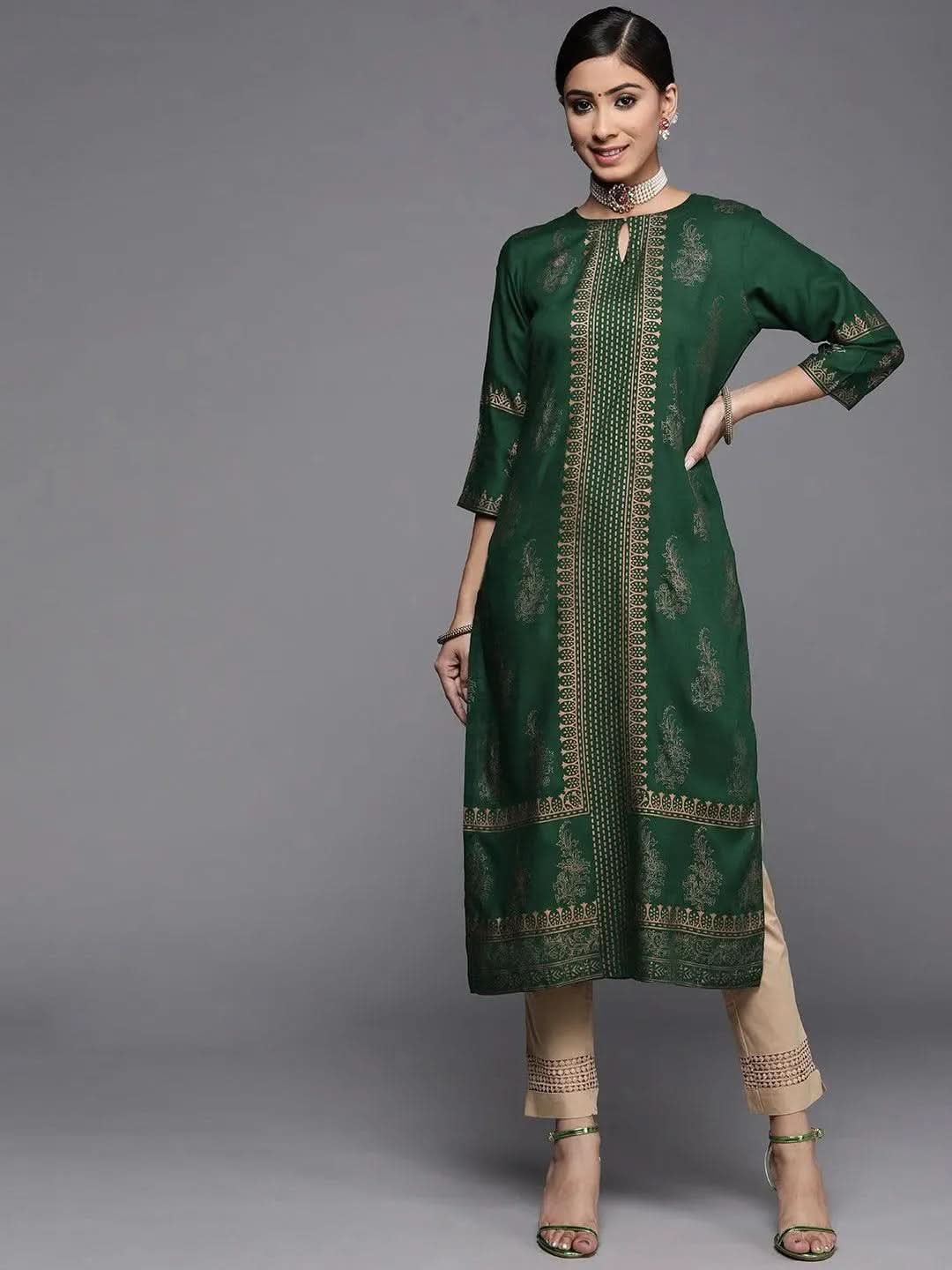 Green Printed Rayon Straight Kurta
Green Printed Rayon Straight Kurta