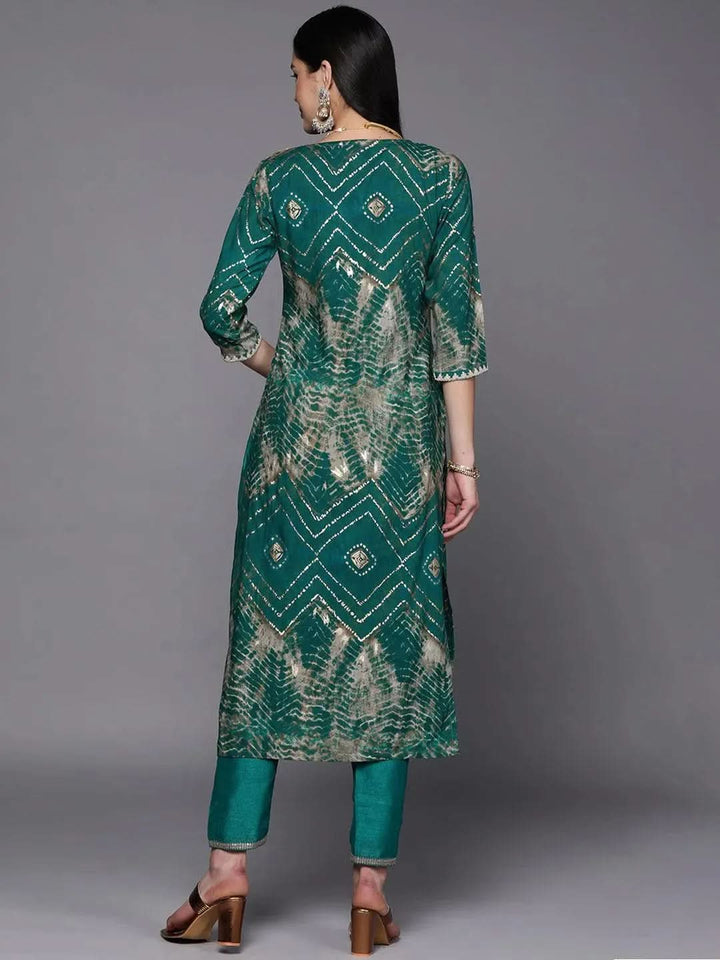 Green Yoke Design Rayon Straight Kurta - Libas