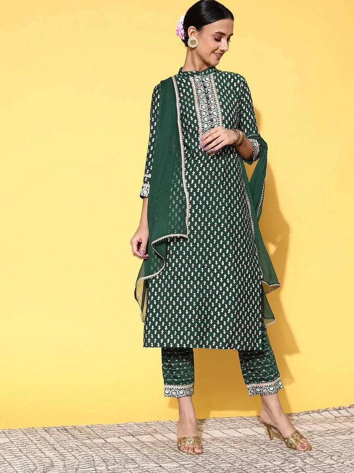 Green Printed Silk Blend Suit Set With Trousers - Libas