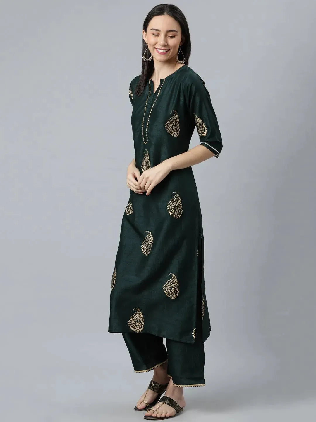 Buy Green Printed Silk Blend Suit Set - 20180- | Libas Ethnic Wear Online
Buy Green Printed Silk Blend Suit Set - 20180- | Libas Ethnic Wear Online