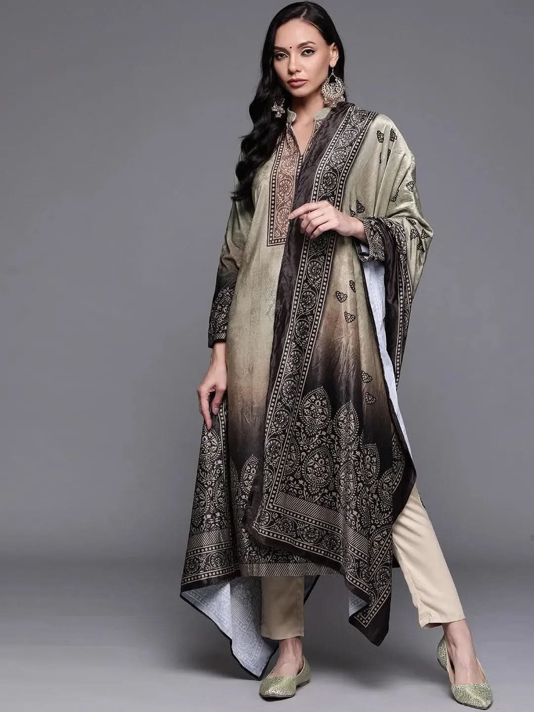 Buy Green Printed Velvet Suit Set - 20364O- | Libas Ethnic Wear Online
Buy Green Printed Velvet Suit Set - 20364O- | Libas Ethnic Wear Online