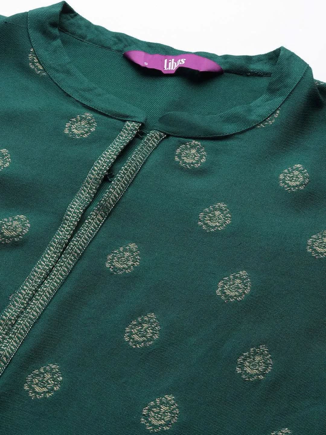 Green Self Design Pashmina Wool Straight Kurta With Dupatta 
Green Self Design Pashmina Wool Straight Kurta With Dupatta