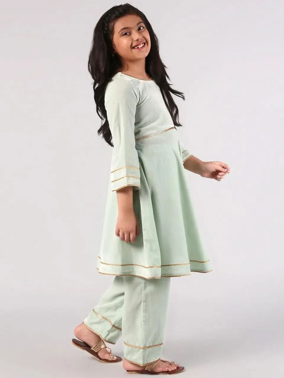 Green Solid Velvet Suit Set - Libas