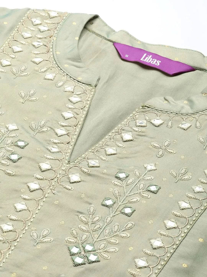 Green Yoke Design Art Silk Straight Kurta - Libas