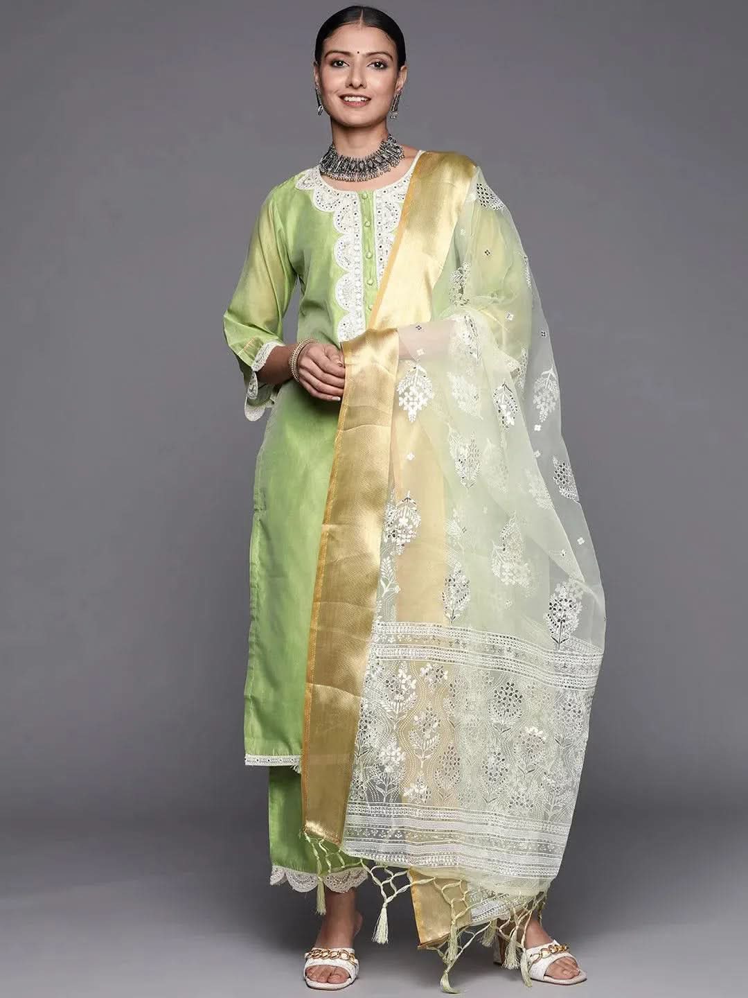 Green Yoke Design Chanderi Silk Straight Kurta With Dupatta
Green Yoke Design Chanderi Silk Straight Kurta With Dupatta
