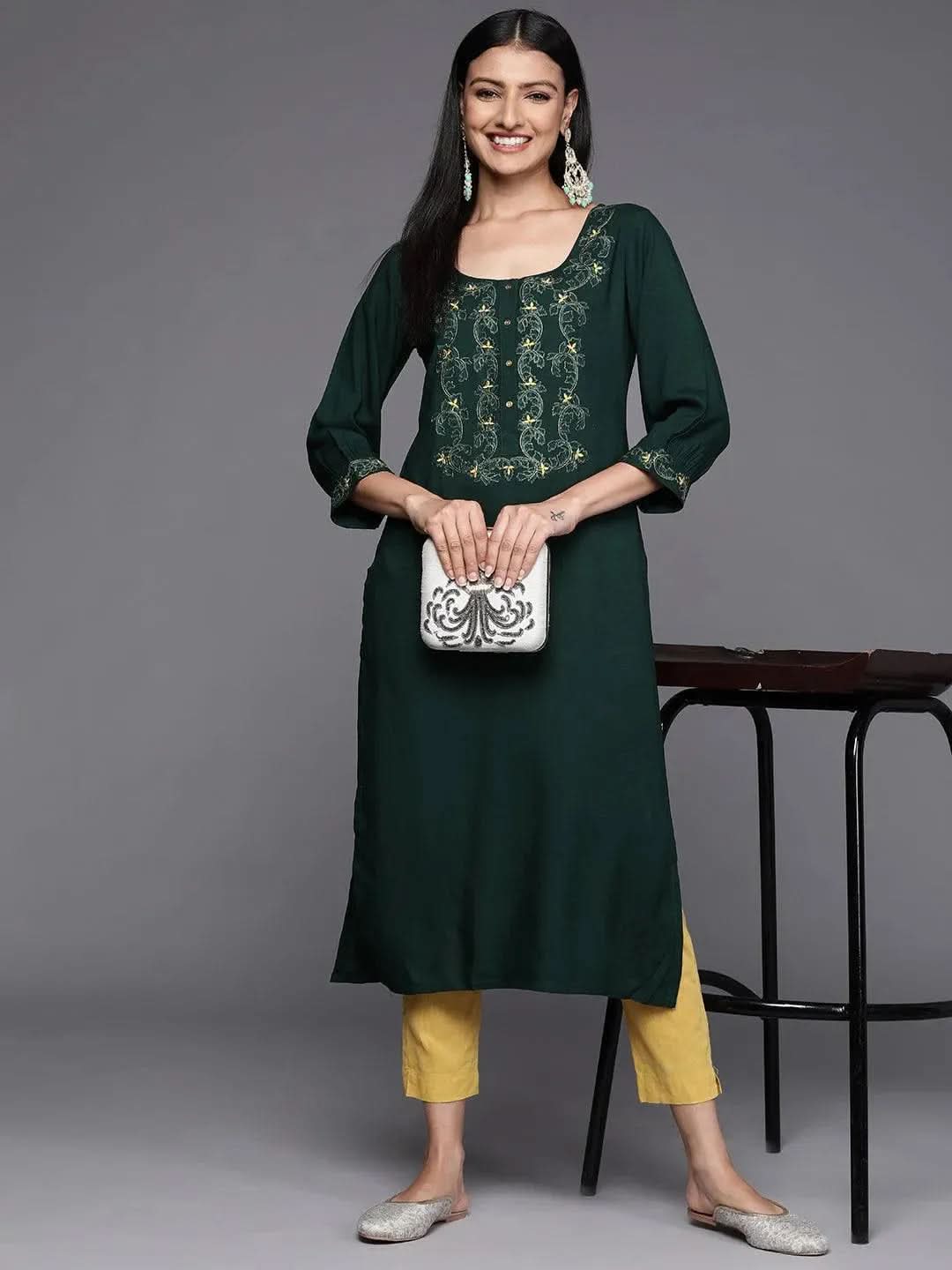 Green Yoke Design Rayon Straight Kurta
Green Yoke Design Rayon Straight Kurta