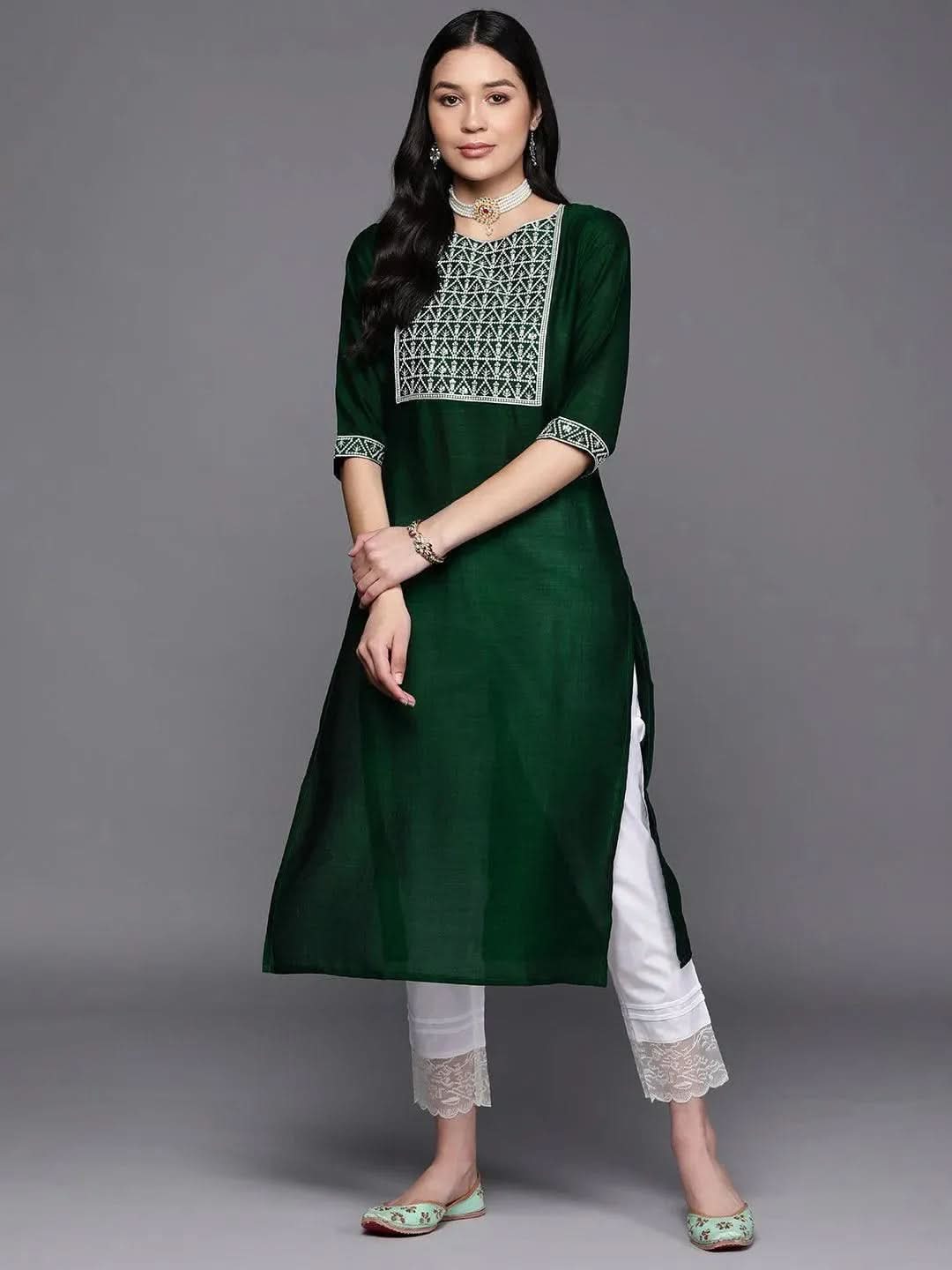 Green Yoke Design Silk Straight Kurta - Libas