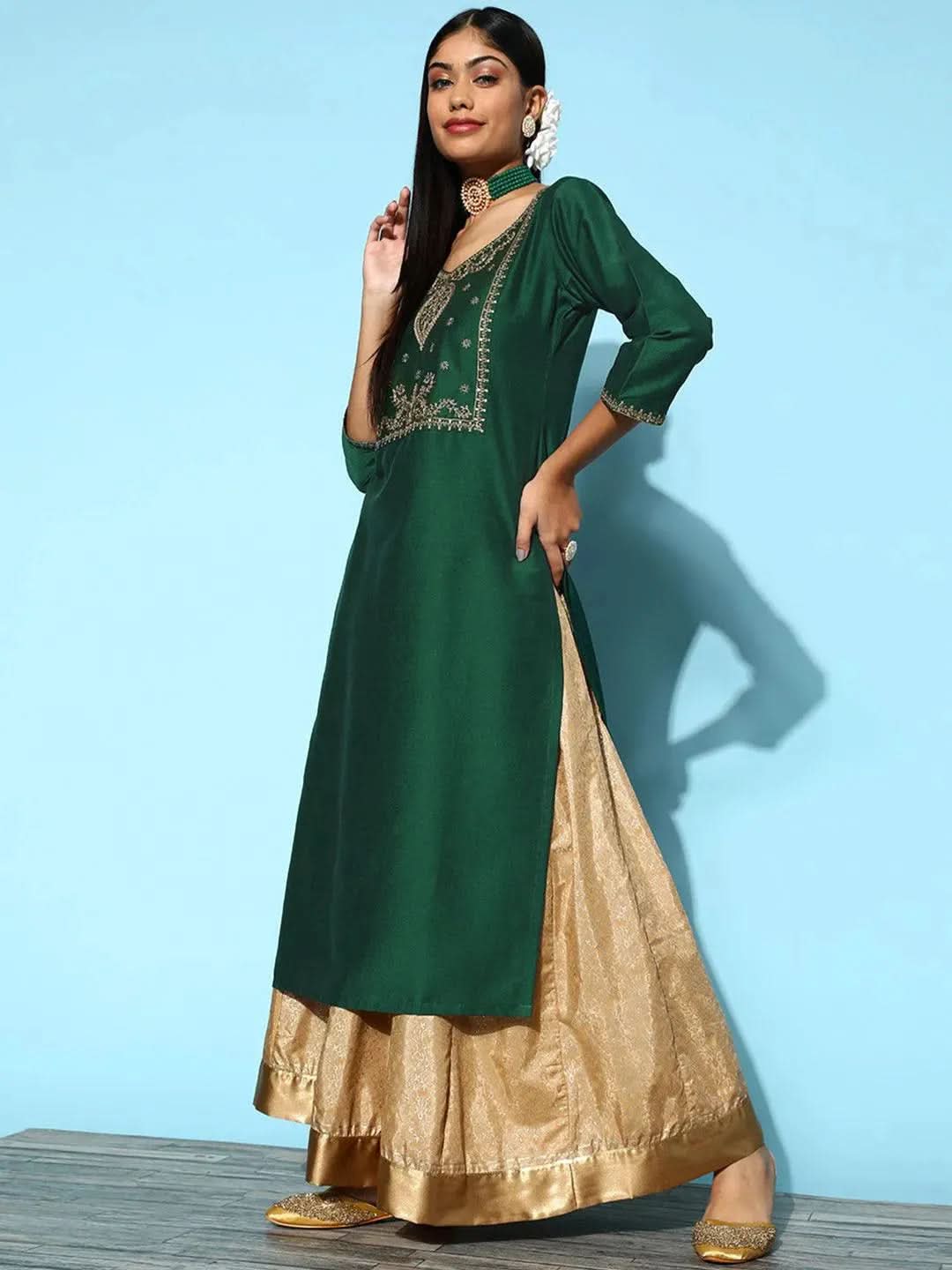 Green Yoke Design Silk Straight Kurta
Green Yoke Design Silk Straight Kurta