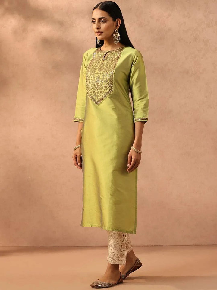 Green Yoke Design Silk Straight Kurta - Libas