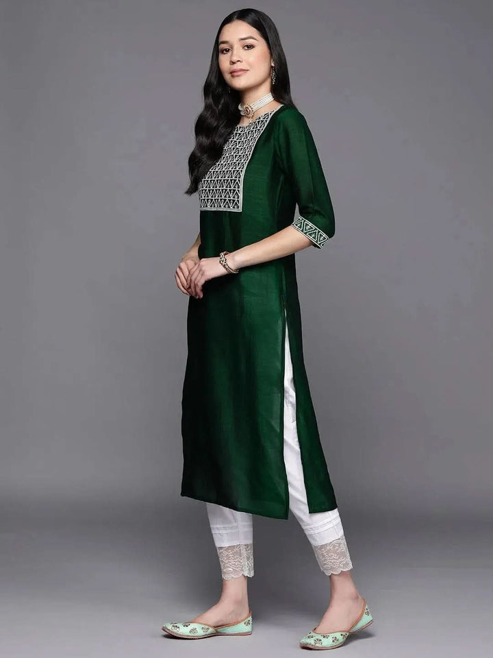 Green Yoke Design Silk Straight Kurta - Libas