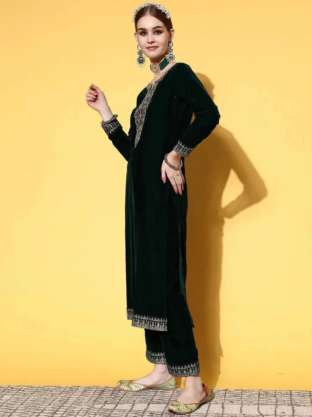 Green Yoke Design Velvet Straight Kurta With Trousers & Dupatta
Green Yoke Design Velvet Straight Kurta With Trousers & Dupatta