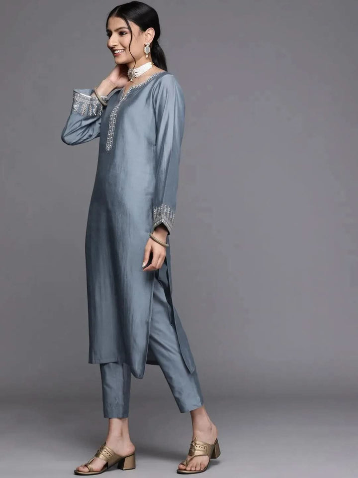 Grey Embroidered Chanderi Silk Kurta - Libas