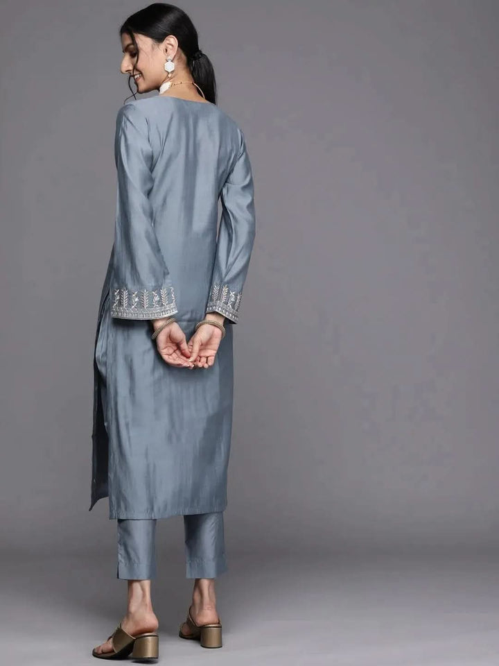 Grey Embroidered Chanderi Silk Kurta - Libas