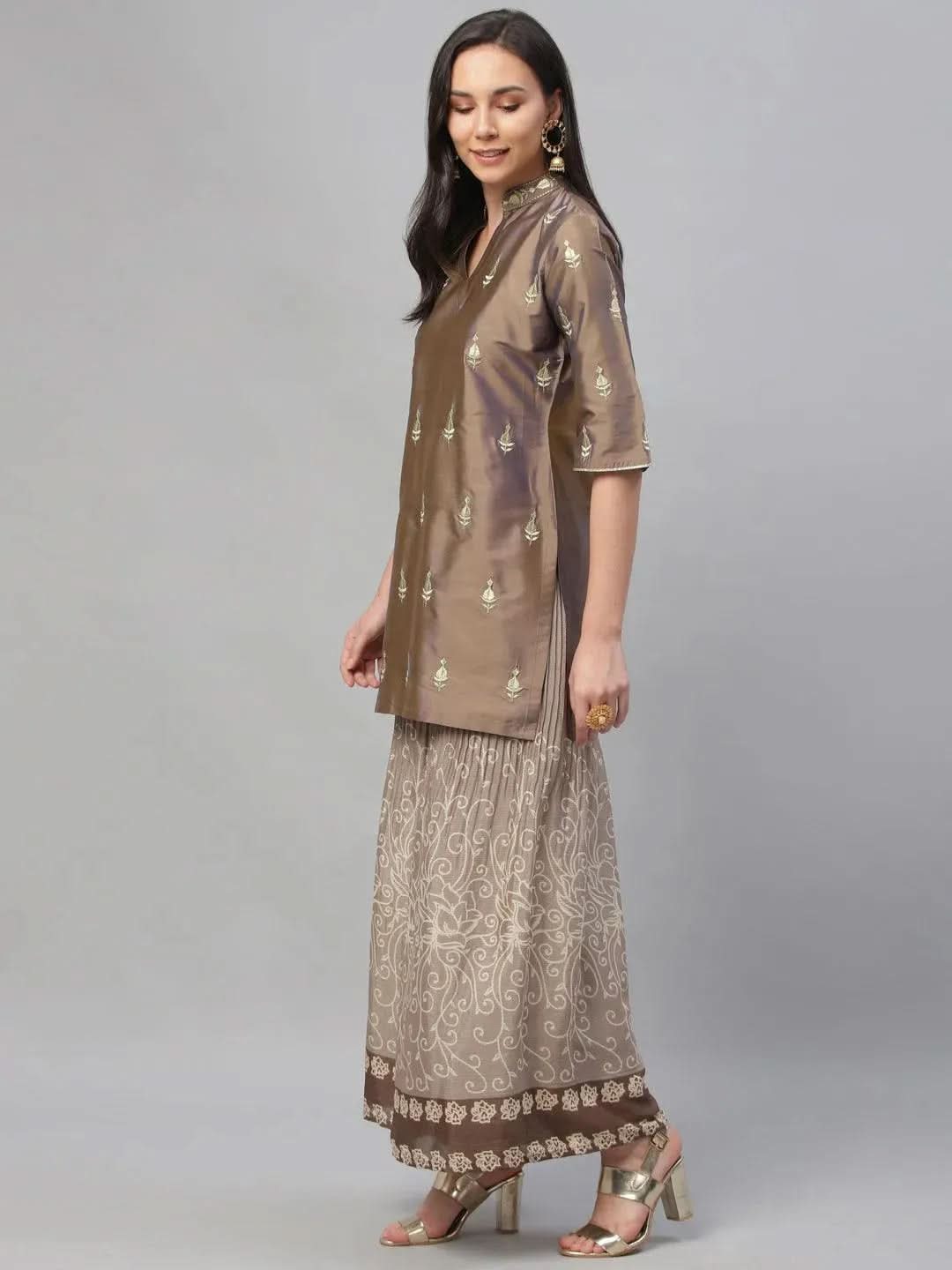 Grey Embroidered Chanderi Kurta Set - Libas