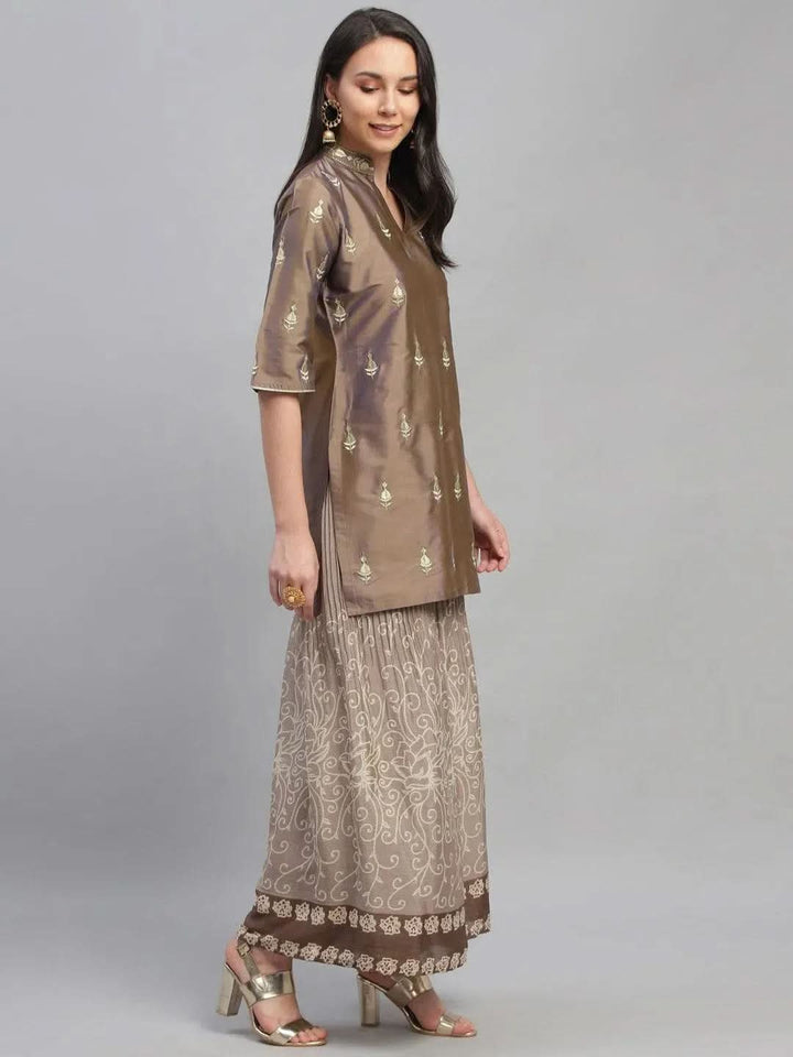 Grey Embroidered Chanderi Kurta Set - Libas