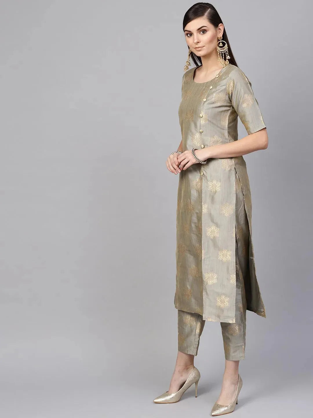 Grey Embroidered Chanderi Kurta Set - Libas