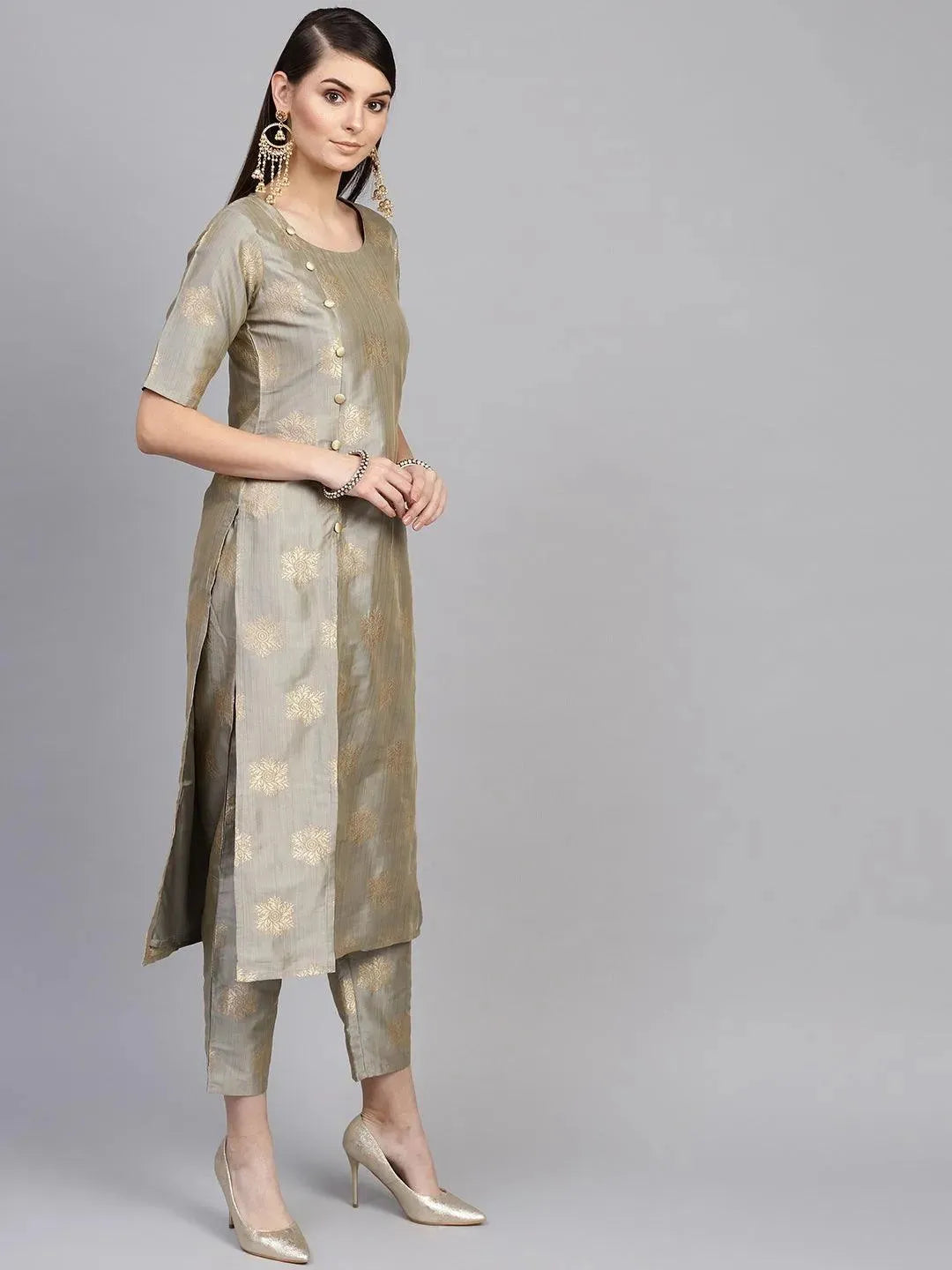 Grey Embroidered Chanderi Kurta Set - Libas