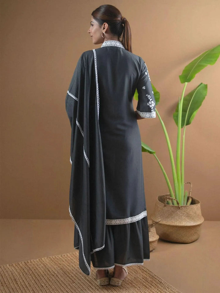 Grey Embroidered Shantoon Suit Set - Libas