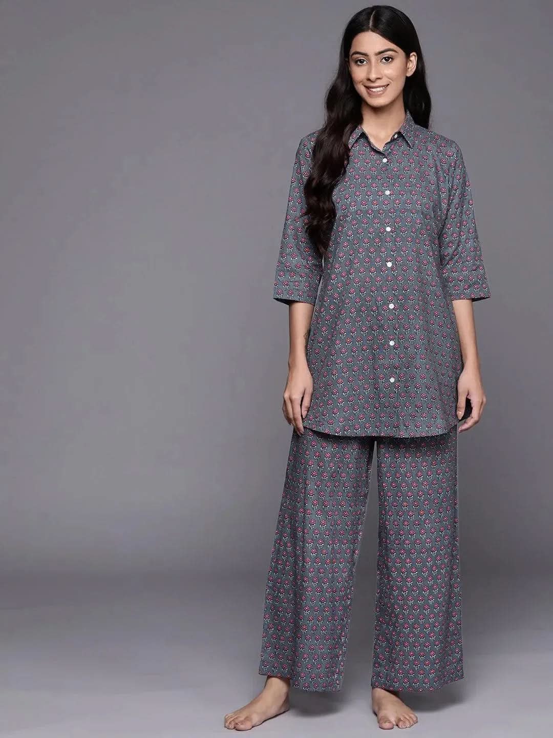 Grey Printed Cotton Night Suit
Grey Printed Cotton Night Suit