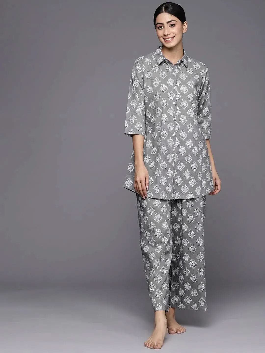 Grey Printed Cotton Night Suit
Grey Printed Cotton Night Suit