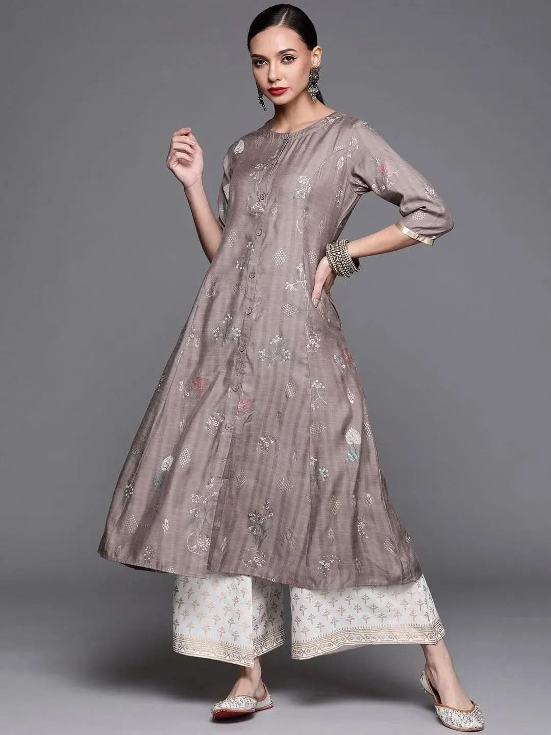 Buy Grey Printed Cotton Silk Kurta - 22103O- | Libas Ethnic Wear Online
Buy Grey Printed Cotton Silk Kurta - 22103O- | Libas Ethnic Wear Online