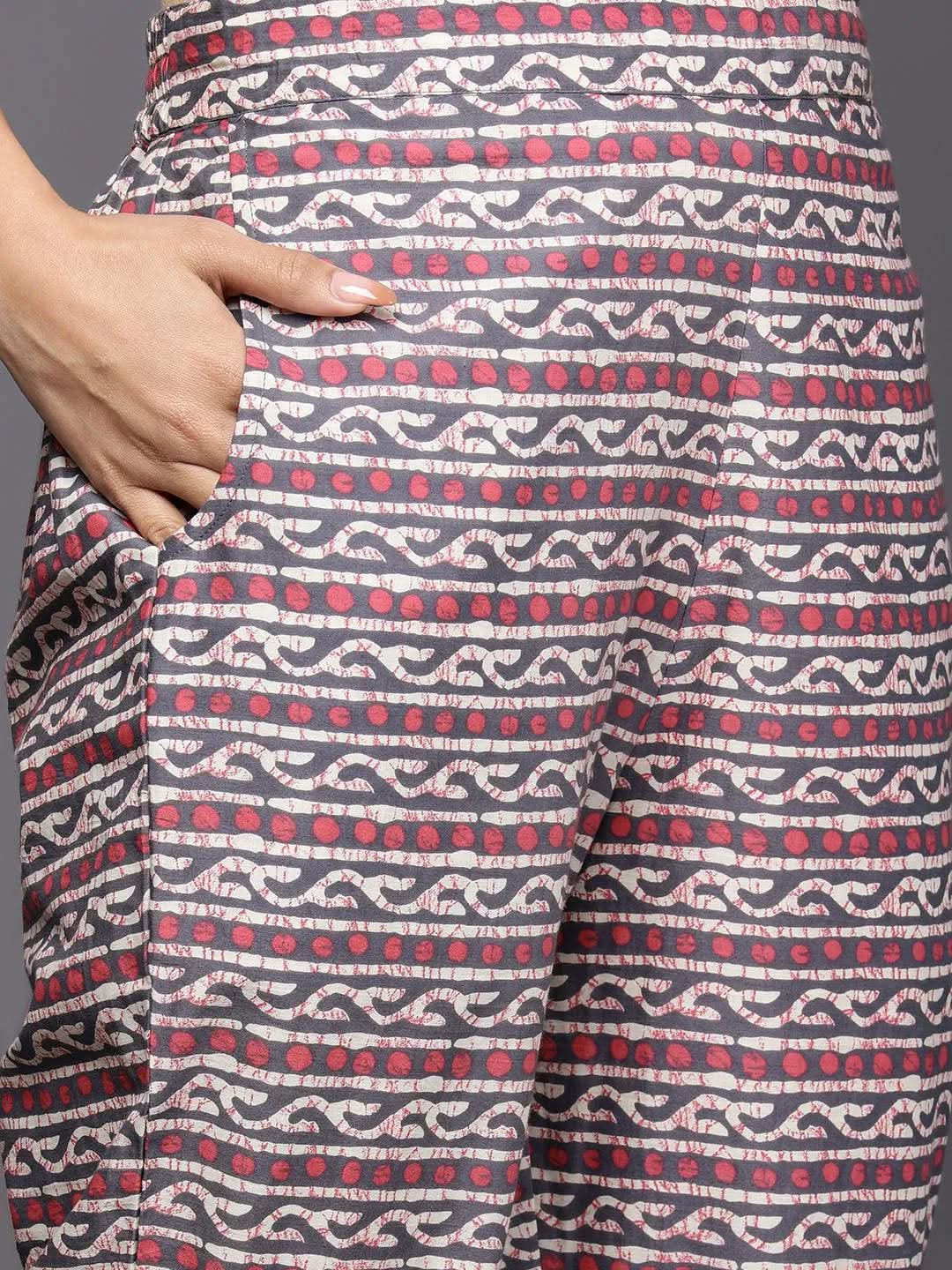 Grey Printed Cotton Straight Kurta With Trousers & Dupatta
Grey Printed Cotton Straight Kurta With Trousers & Dupatta