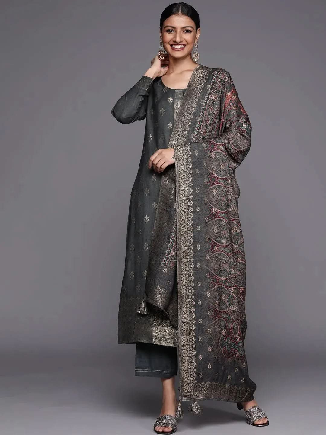 Grey Self Design Pashmina Wool Straight Kurta With Dupatta
Grey Self Design Pashmina Wool Straight Kurta With Dupatta