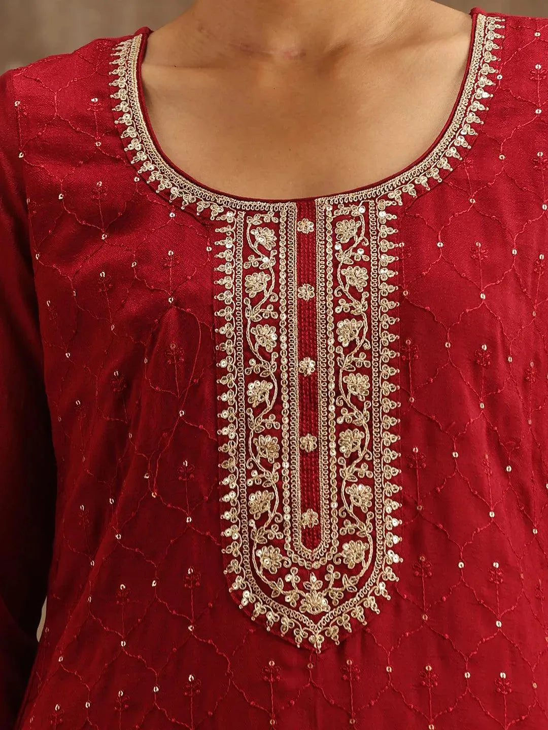 Maroon Embroidered Silk Blend Straight Kurta With Trousers & Dupatta
Maroon Embroidered Silk Blend Straight Kurta With Trousers & Dupatta