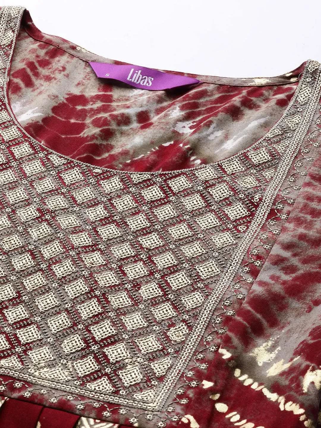 Maroon Printed Fit and Flare Rayon Dress
Maroon Printed Fit and Flare Rayon Dress