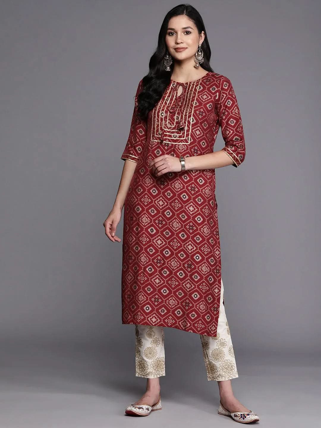 Maroon Printed Silk Straight Kurta
Maroon Printed Silk Straight Kurta