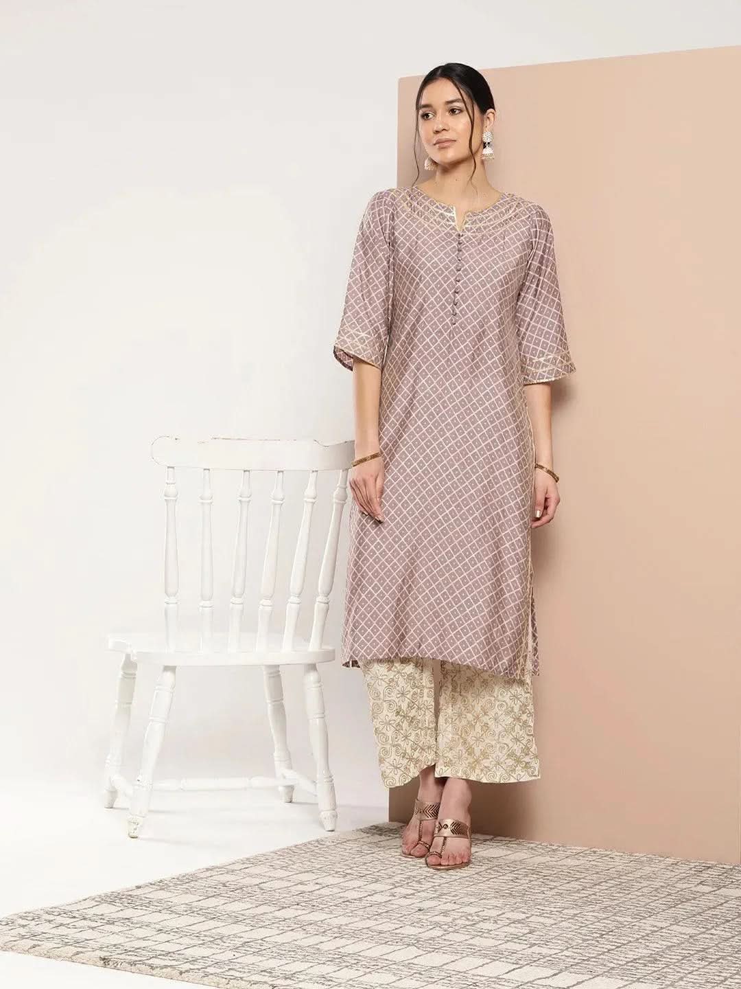 Mauve Printed Silk Straight Kurta
Mauve Printed Silk Straight Kurta