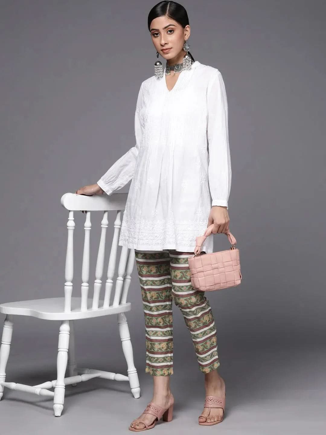 Multicoloured Printed Cotton Trousers
Multicoloured Printed Cotton Trousers