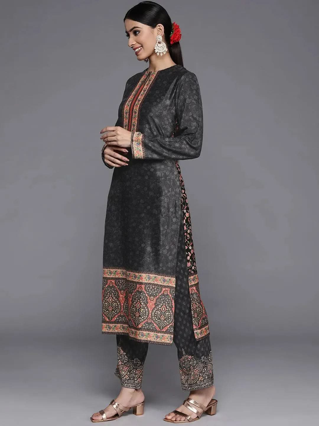 Multicoloured Yoke Design Velvet Straight Suit Set With Trousers - Libas