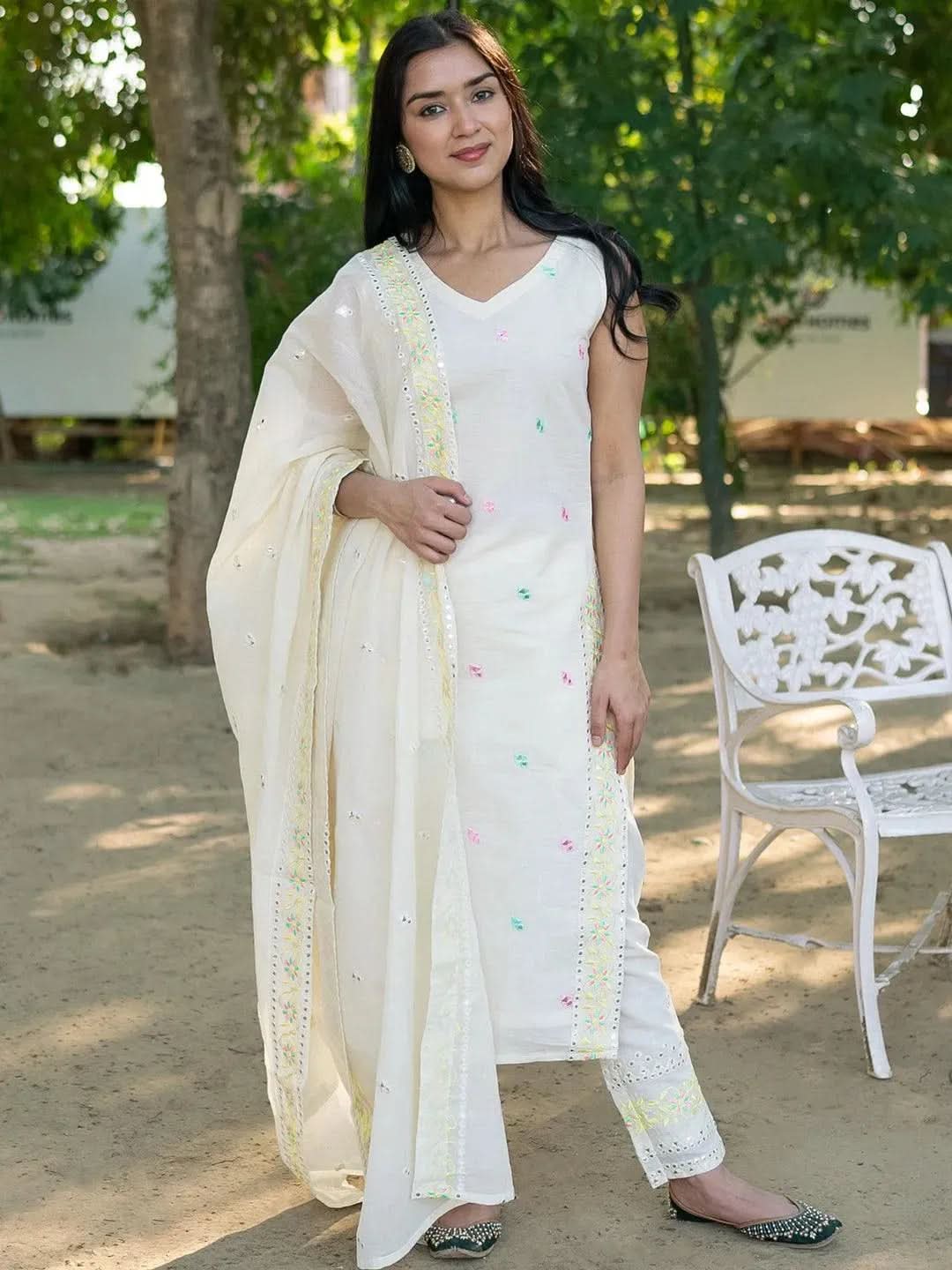 Off-White Embroidered Cotton Straight Kurta With Dupatta - Libas