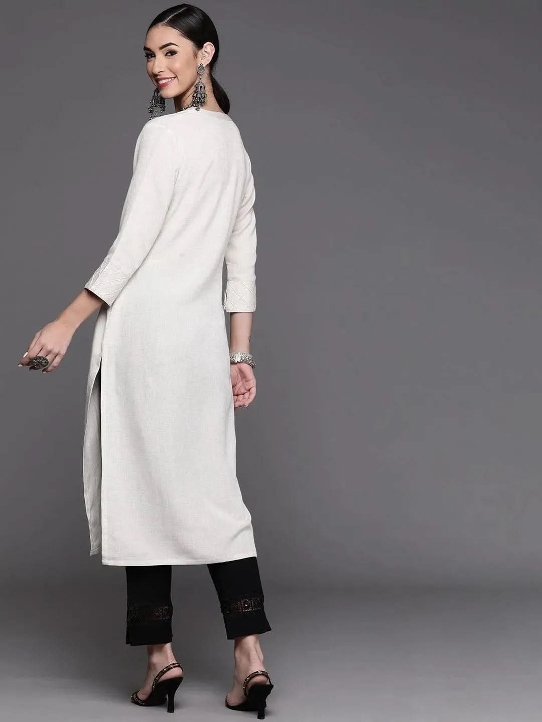 Buy Off White Solid Cotton Kurta - 23215O-XS | Libas Ethnic Wear Online 
Buy Off White Solid Cotton Kurta - 23215O-XS | Libas Ethnic Wear Online