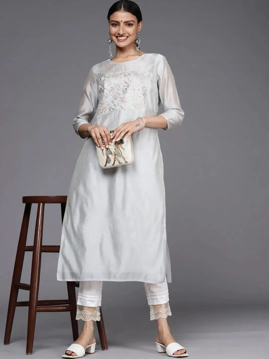 Off White Solid Cotton Trousers 
Off White Solid Cotton Trousers