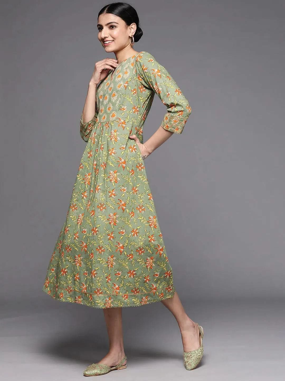 Olive Printed Cotton Dress
Olive Printed Cotton Dress