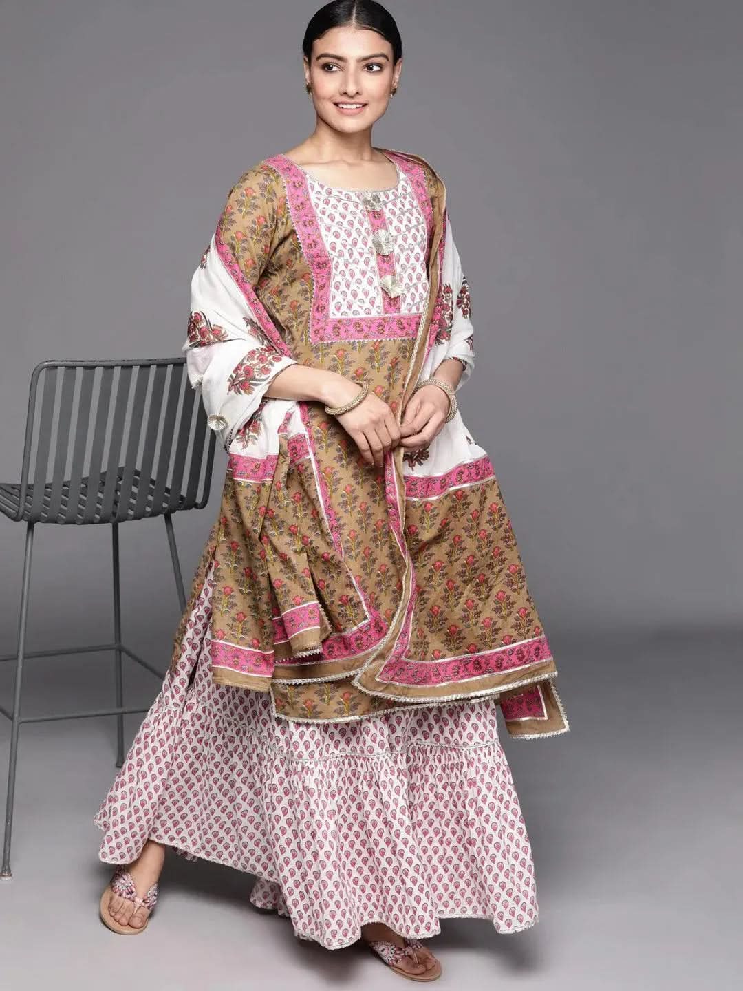 Buy Olive Printed Cotton Suit Set - 33246O-XS | Libas Ethnic Wear Online
Buy Olive Printed Cotton Suit Set - 33246O-XS | Libas Ethnic Wear Online