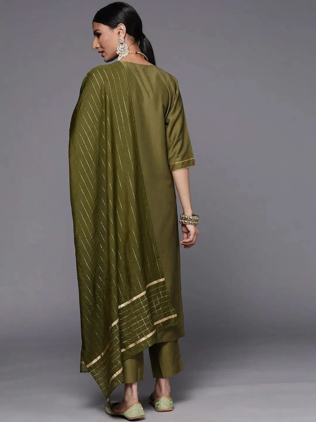 Olive Solid Silk Blend Straight Kurta With Dupatta
Olive Solid Silk Blend Straight Kurta With Dupatta