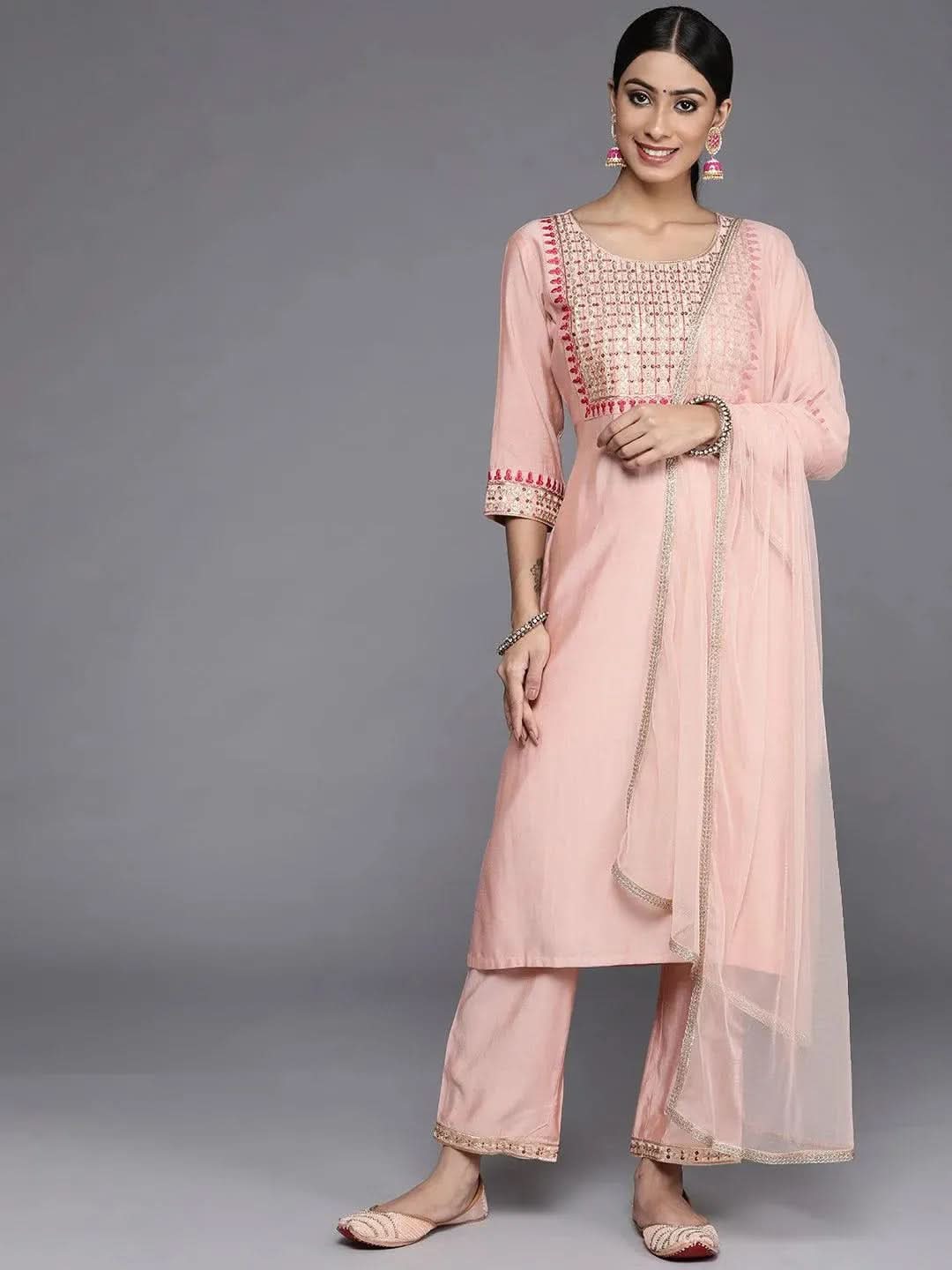 Peach Yoke Design Silk Blend Straight Kurta With Dupatta 
Peach Yoke Design Silk Blend Straight Kurta With Dupatta