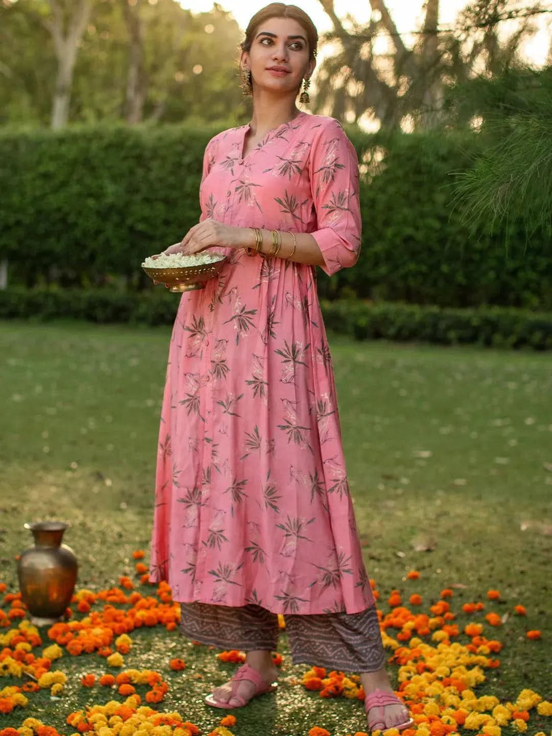 Buy Pink Printed Chanderi Silk Kurta - 22132O- | Libas Ethnic Wear Online
Buy Pink Printed Chanderi Silk Kurta - 22132O- | Libas Ethnic Wear Online