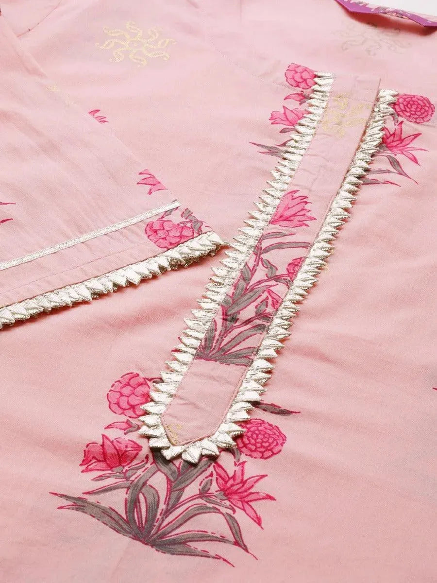 Pink Printed Cotton Kurta
Pink Printed Cotton Kurta