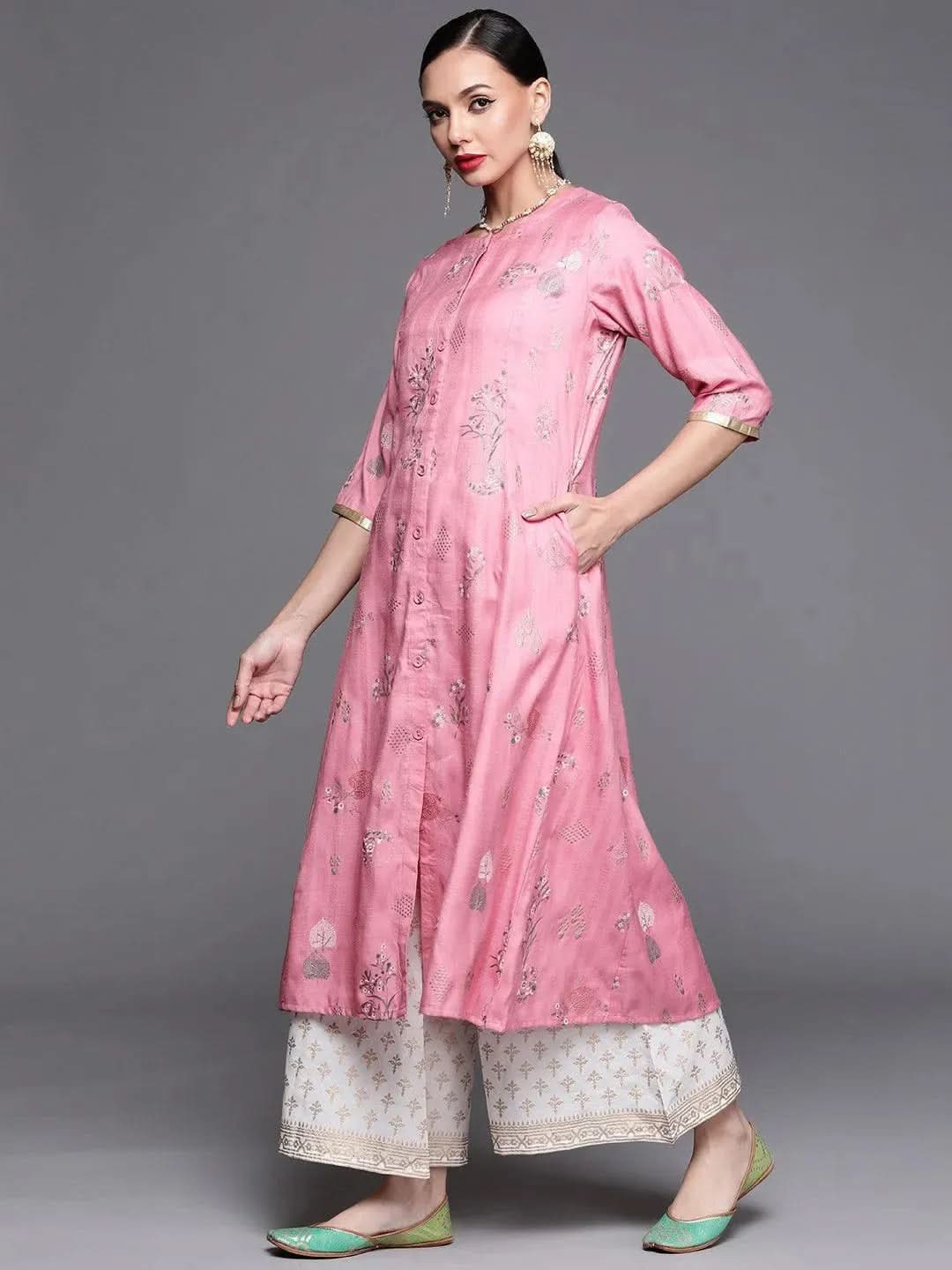Pink Printed Cotton Silk Kurta
Pink Printed Cotton Silk Kurta