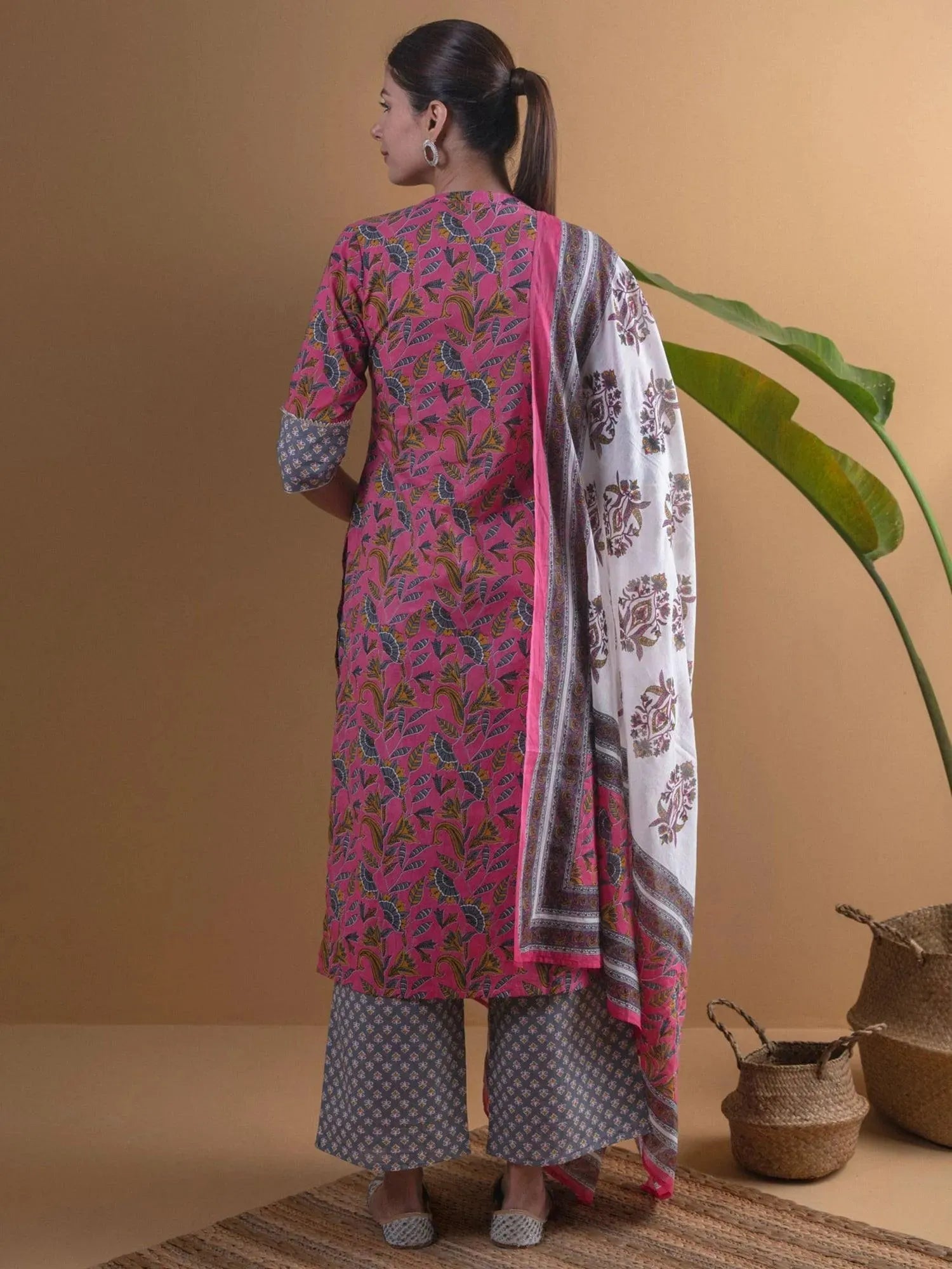 Buy Pink Printed Cotton Suit Set -6710-XS | Libas Ethnic Wear Online
Buy Pink Printed Cotton Suit Set -6710-XS | Libas Ethnic Wear Online