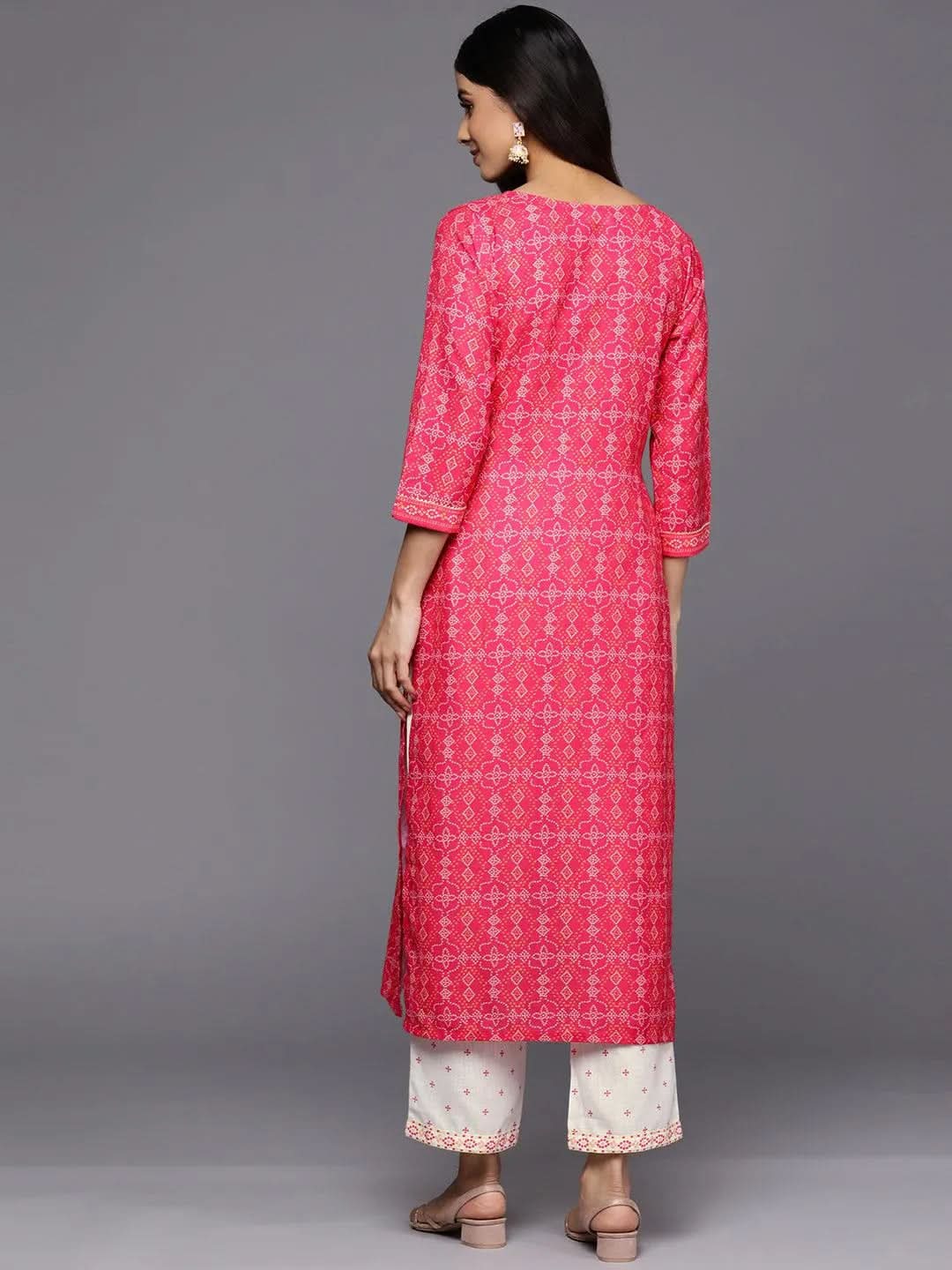 Pink Printed Cotton Straight Kurta With Trousers
Pink Printed Cotton Straight Kurta With Trousers