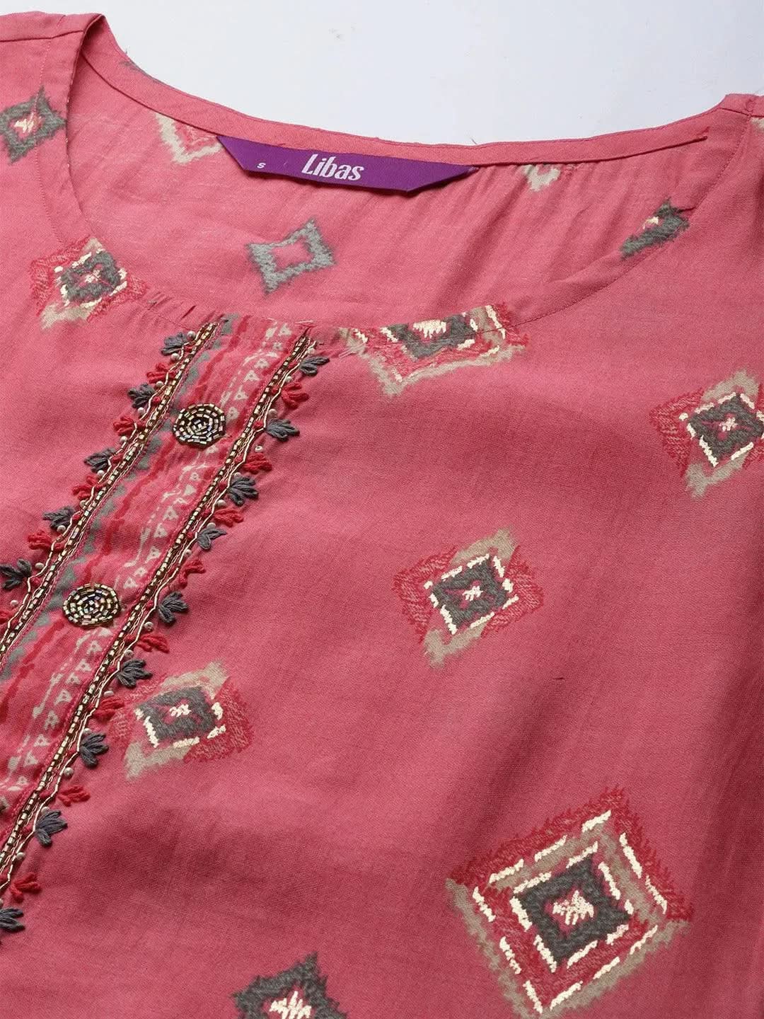 Pink Printed Silk Blend Straight Kurta With Dupatta
Pink Printed Silk Blend Straight Kurta With Dupatta