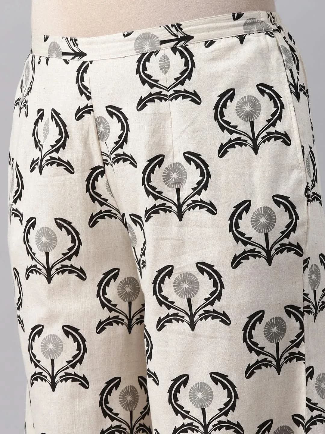 Buy Plus Size Black Solid Rayon Kurta Set - 15067-6XL | Libas Ethnic Wear Online 
Buy Plus Size Black Solid Rayon Kurta Set - 15067-6XL | Libas Ethnic Wear Online